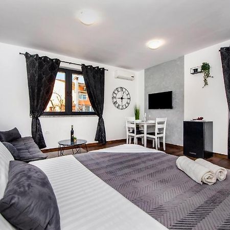 Deluxe Apartments A&A - 2 Rovinj Ngoại thất bức ảnh