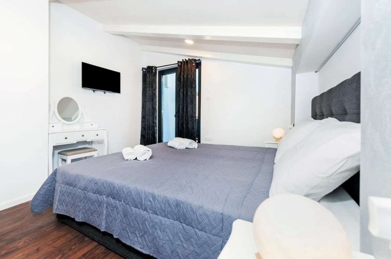 Deluxe Apartments A&A - 2 Rovinj Ngoại thất bức ảnh