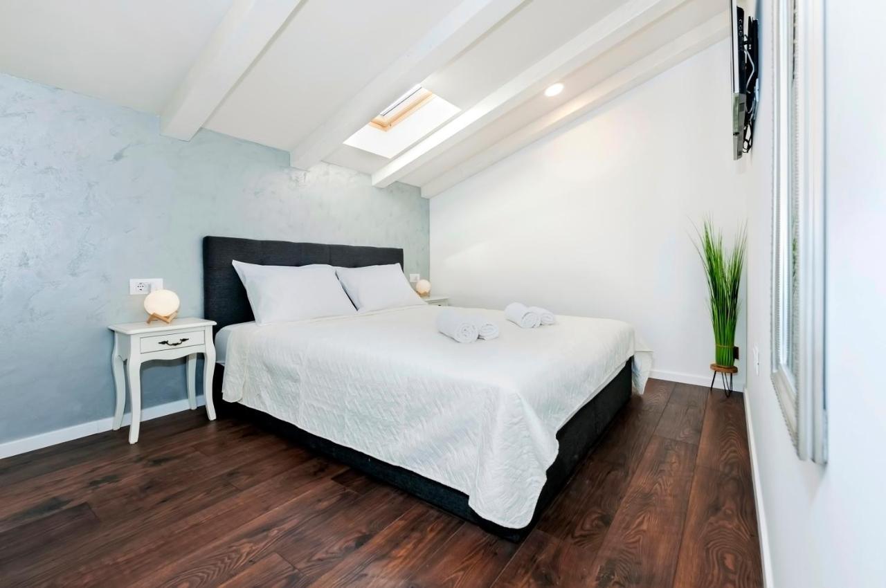 Deluxe Apartments A&A - 2 Rovinj Ngoại thất bức ảnh
