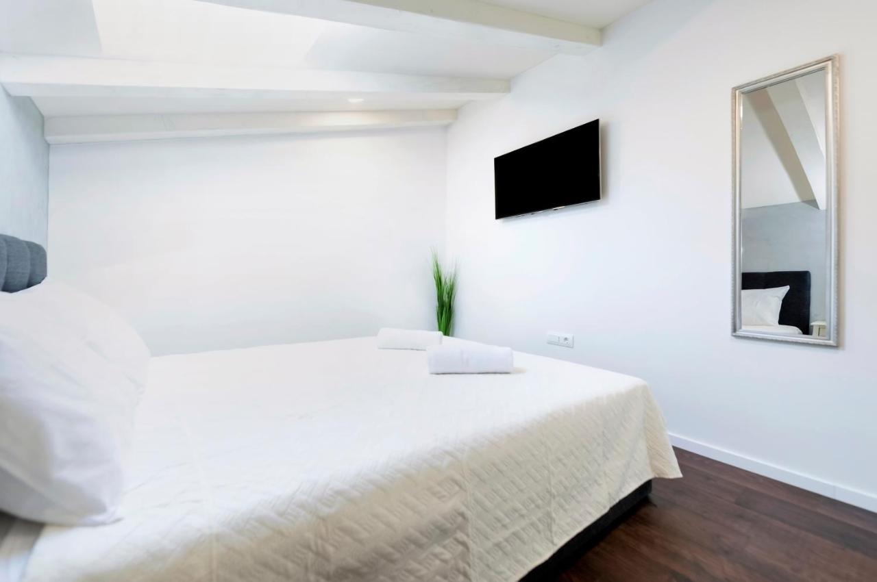 Deluxe Apartments A&A - 2 Rovinj Ngoại thất bức ảnh