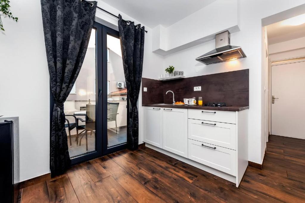 Deluxe Apartments A&A - 2 Rovinj Ngoại thất bức ảnh
