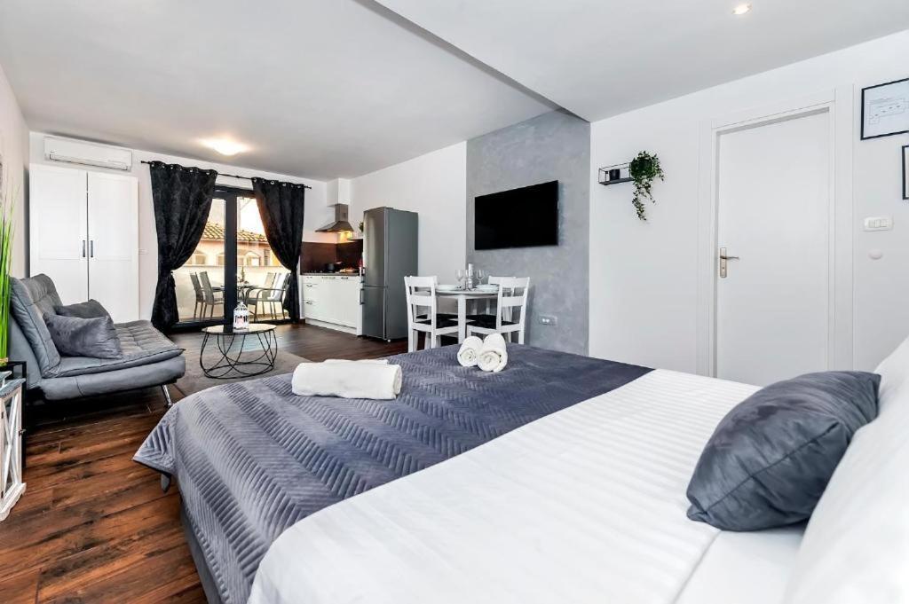 Deluxe Apartments A&A - 2 Rovinj Ngoại thất bức ảnh